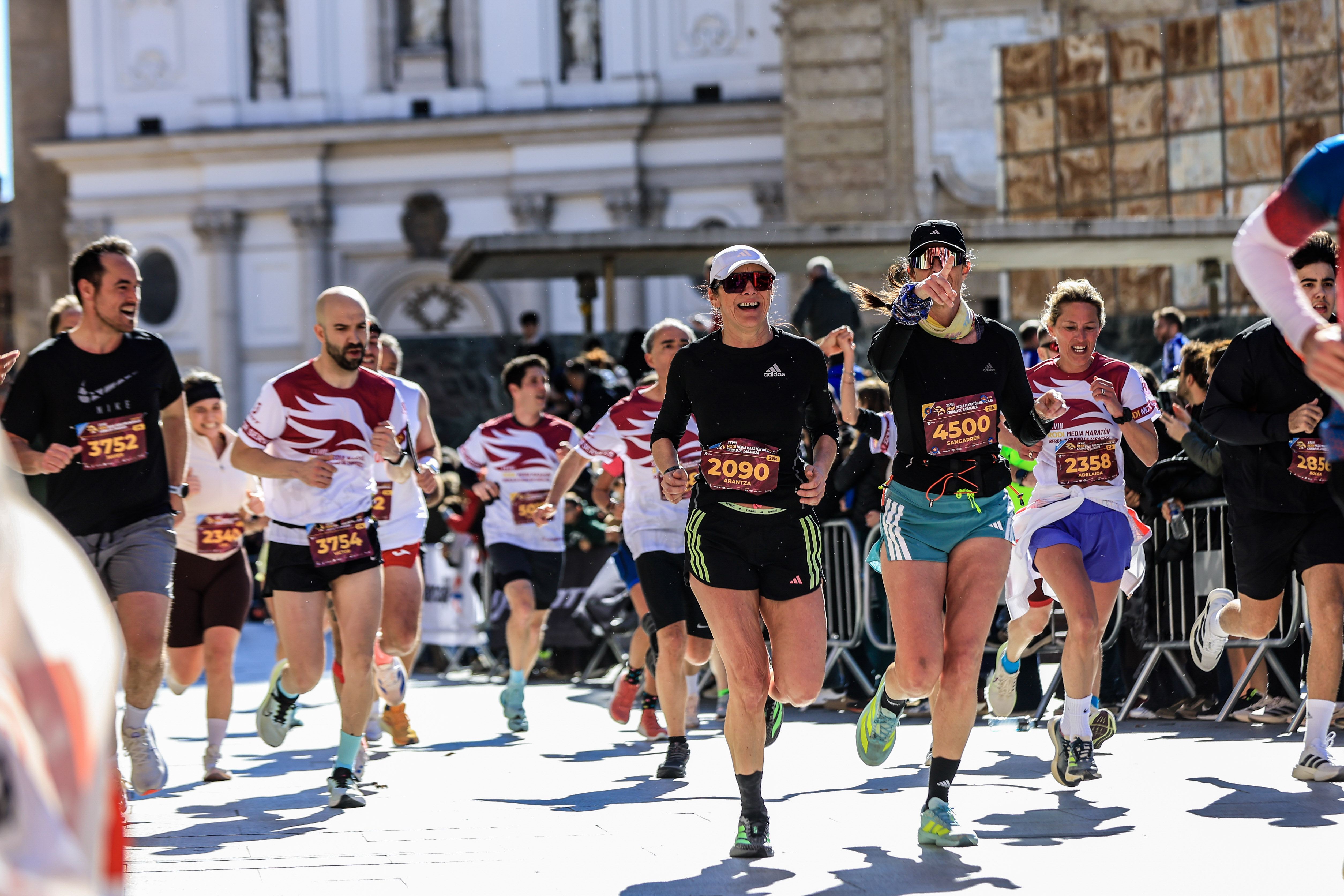 La XXVIII RODI Media Maratón de Zaragoza bate su récord histórico con 7.500 corredores en su nuevo y veloz circuito